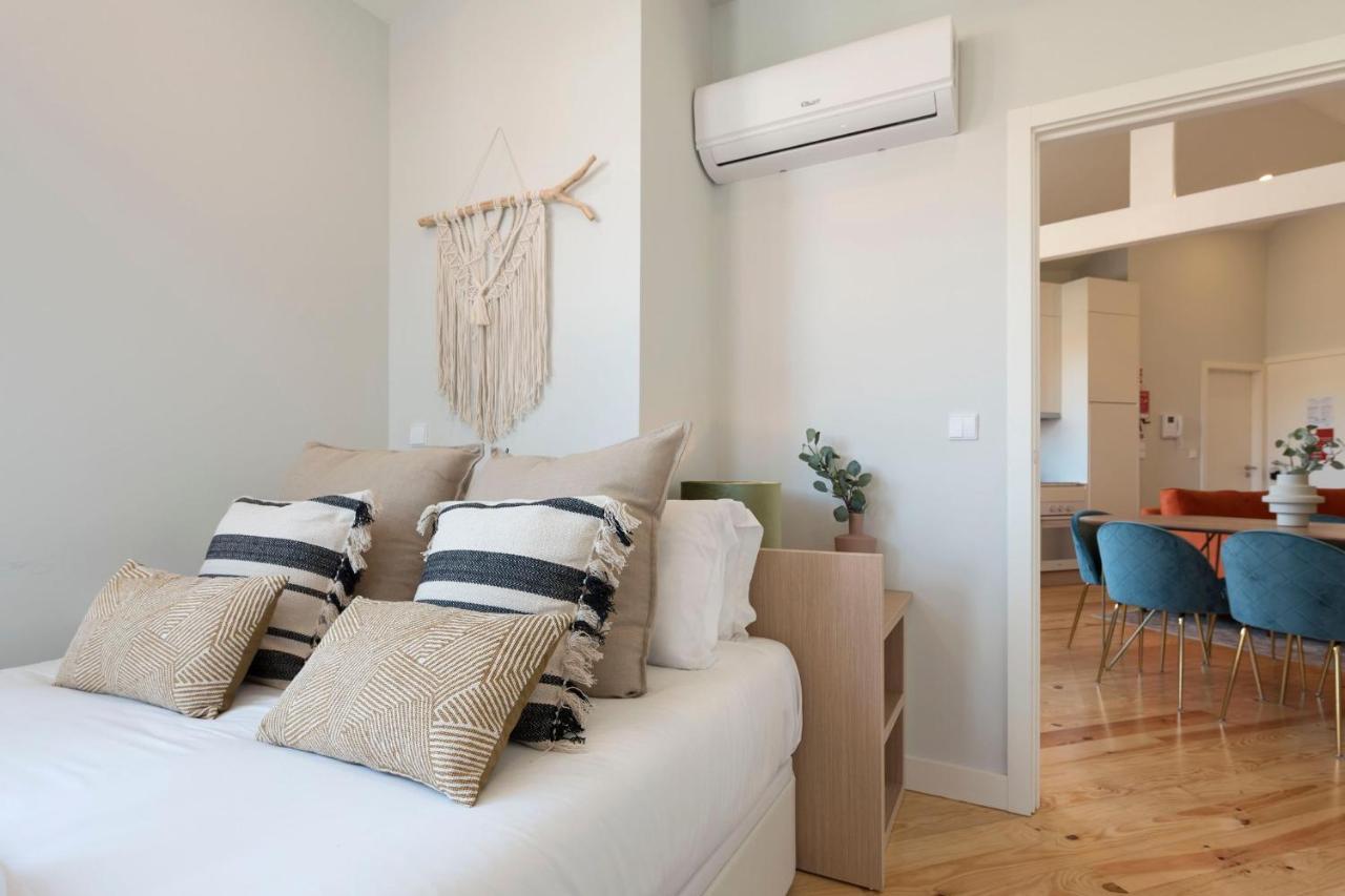 Central Superb Flat W/ Ac & Balcony By Lovelystay 포르투 외부 사진